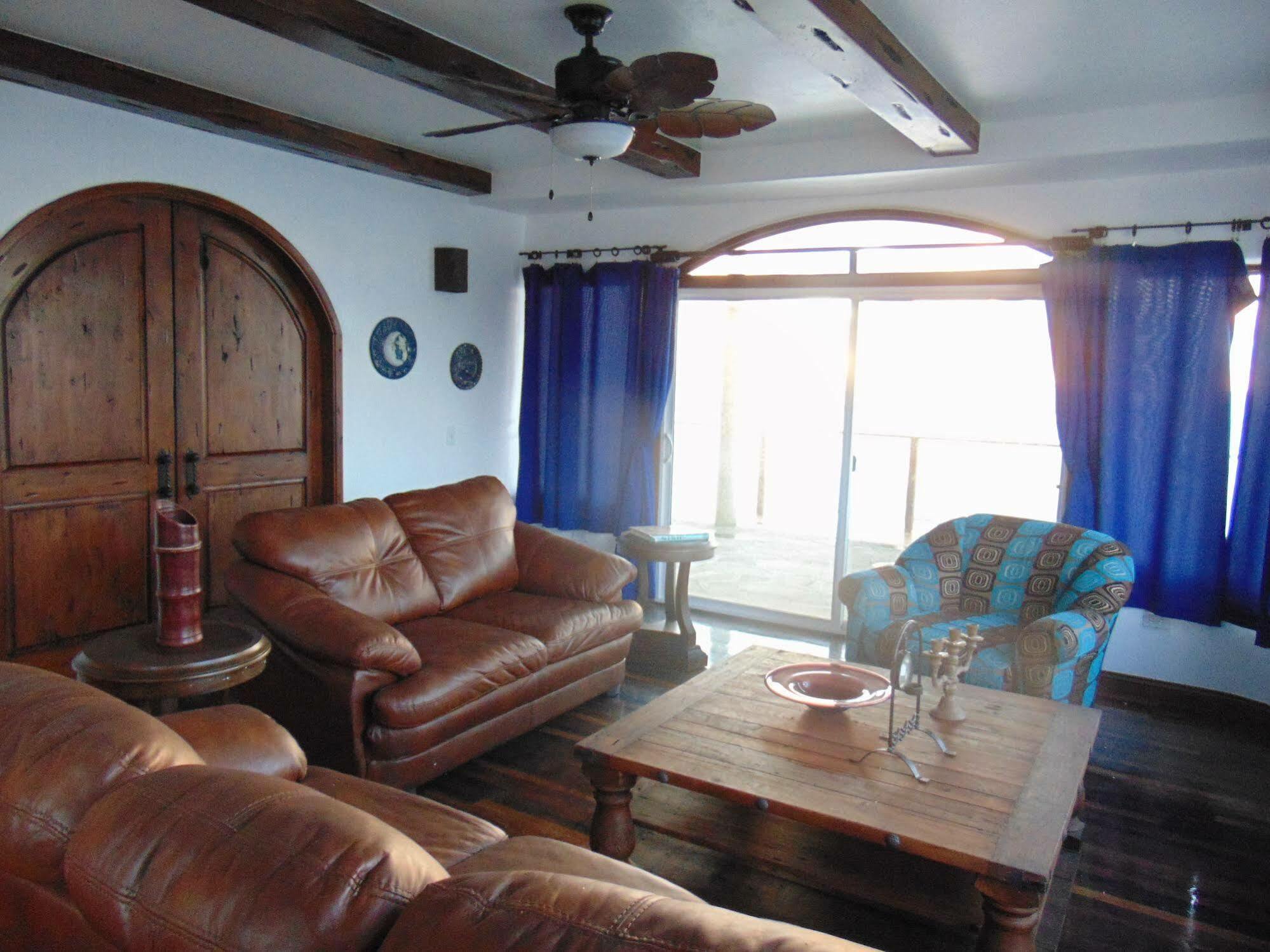 Casa Playa Baja Hotel Primo Tapia Екстериор снимка